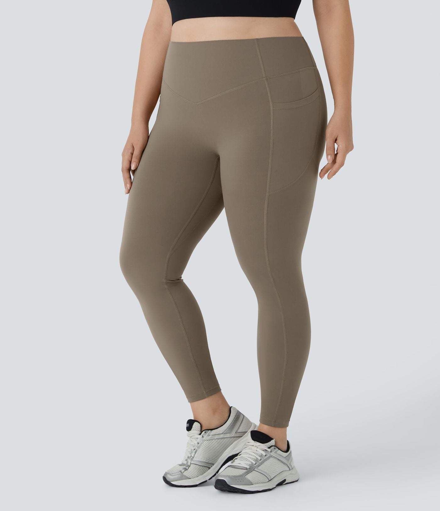 Legging d'entraînement gainant galbant taille haute grande taille avec effet scrunch et poches Halara UltraSculpt™