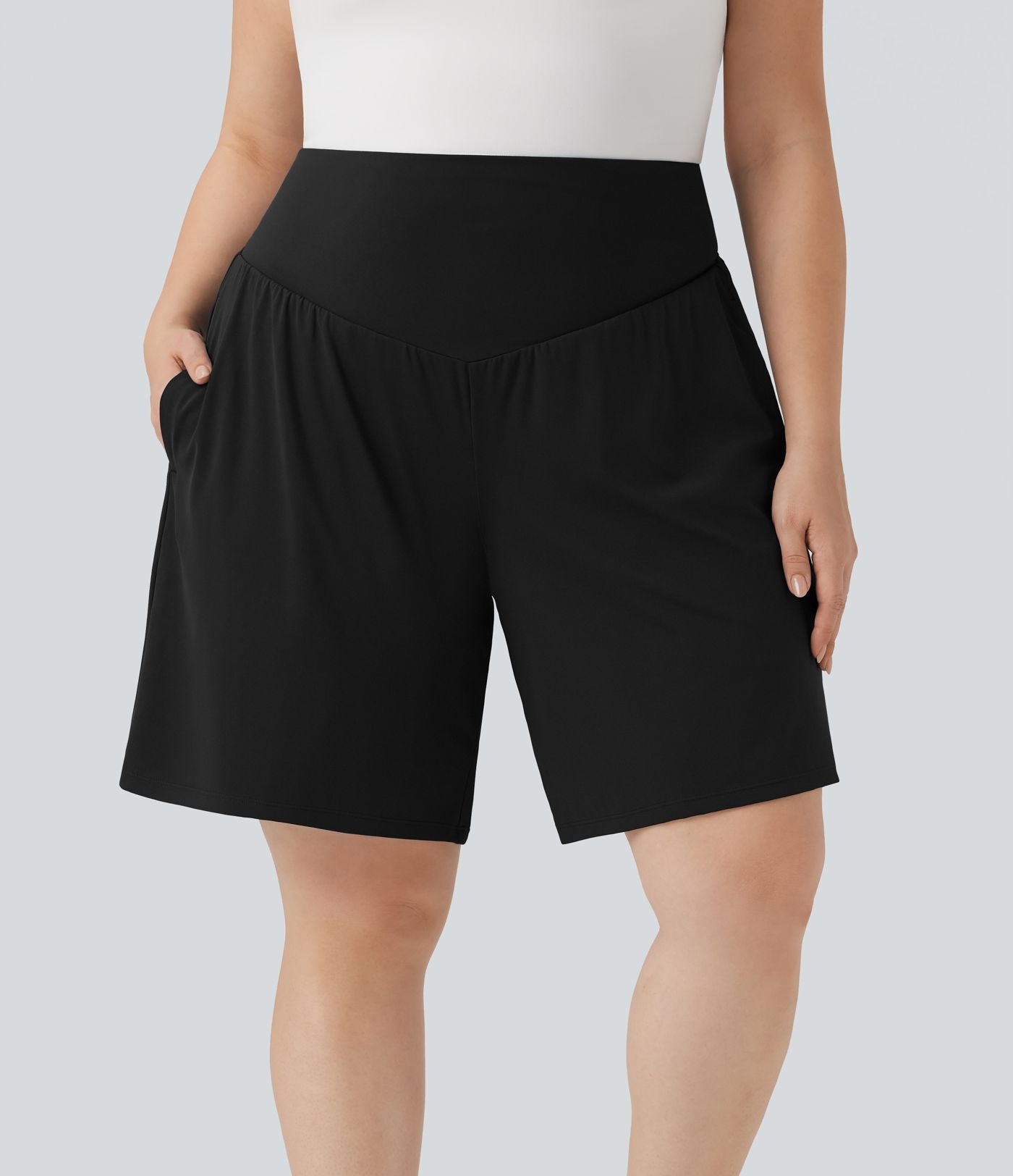Bermuda de yoga grande taille SoftlyZero™ Airy taille haute effet frais InstantCool avec poches