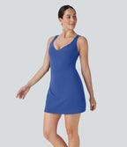 Robe active de yoga 2-en-1 Softlyzero™ Plush avec bretelles ajustables, armatures push-up, dos nu et poches-Easy Peasy