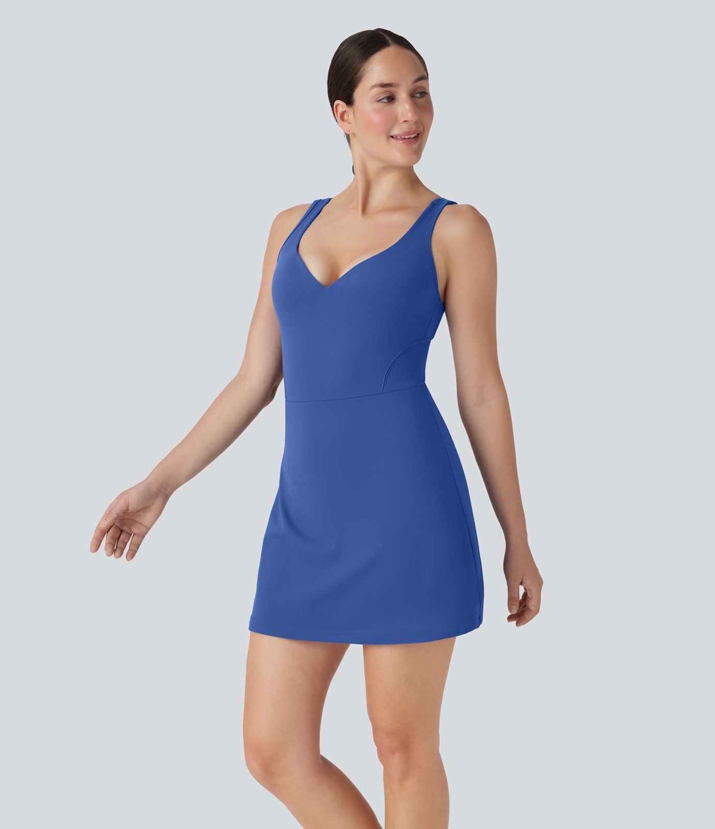 Robe active de yoga 2-en-1 Softlyzero™ Plush avec bretelles ajustables, armatures push-up, dos nu et poches-Easy Peasy