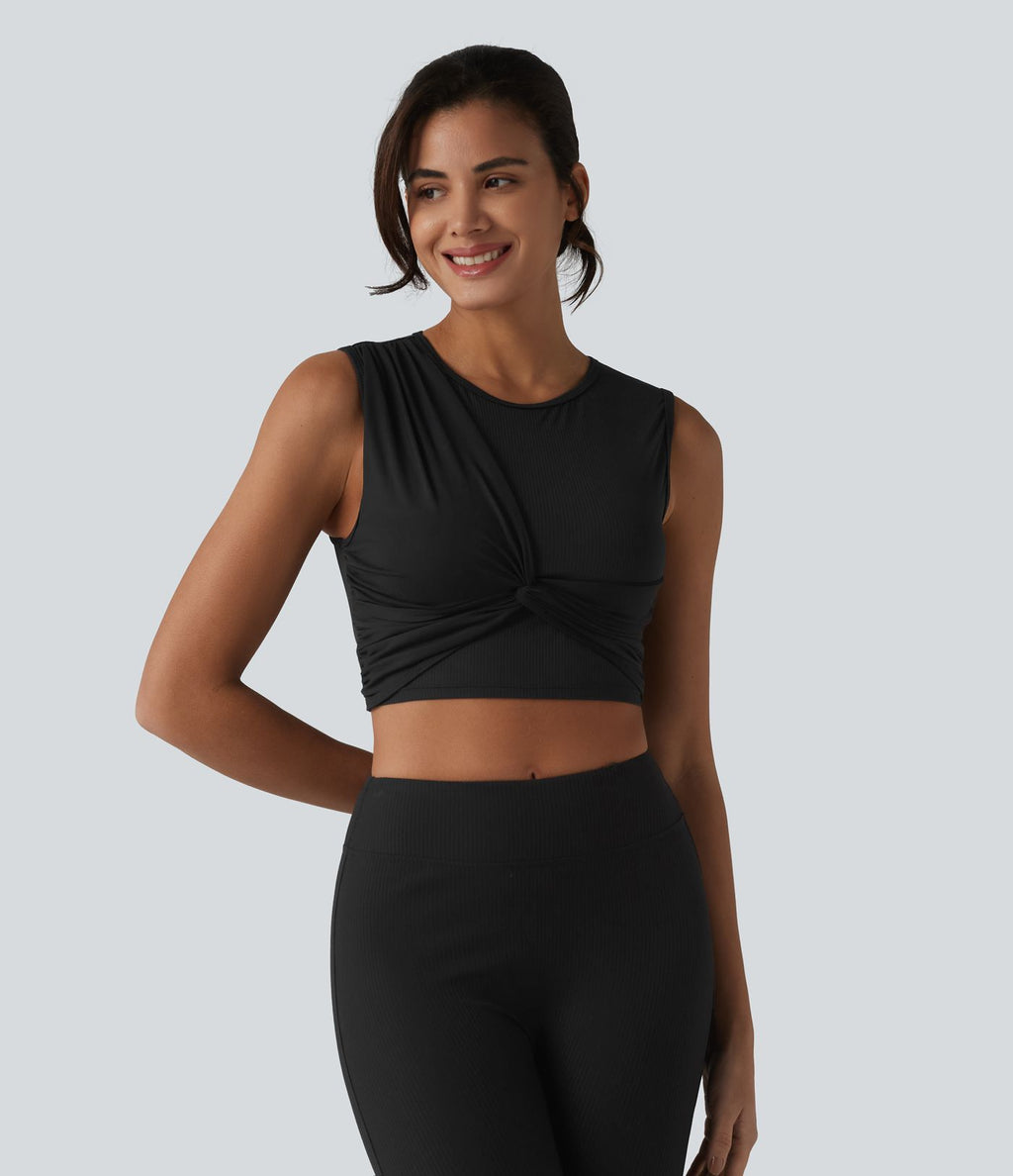 Brassière de sport courte en maille côtelée effet frais InstantCool anti-odeurs avec détail torsadé, superposition en mesh et brassière intégrée, protection solaire UPF40+