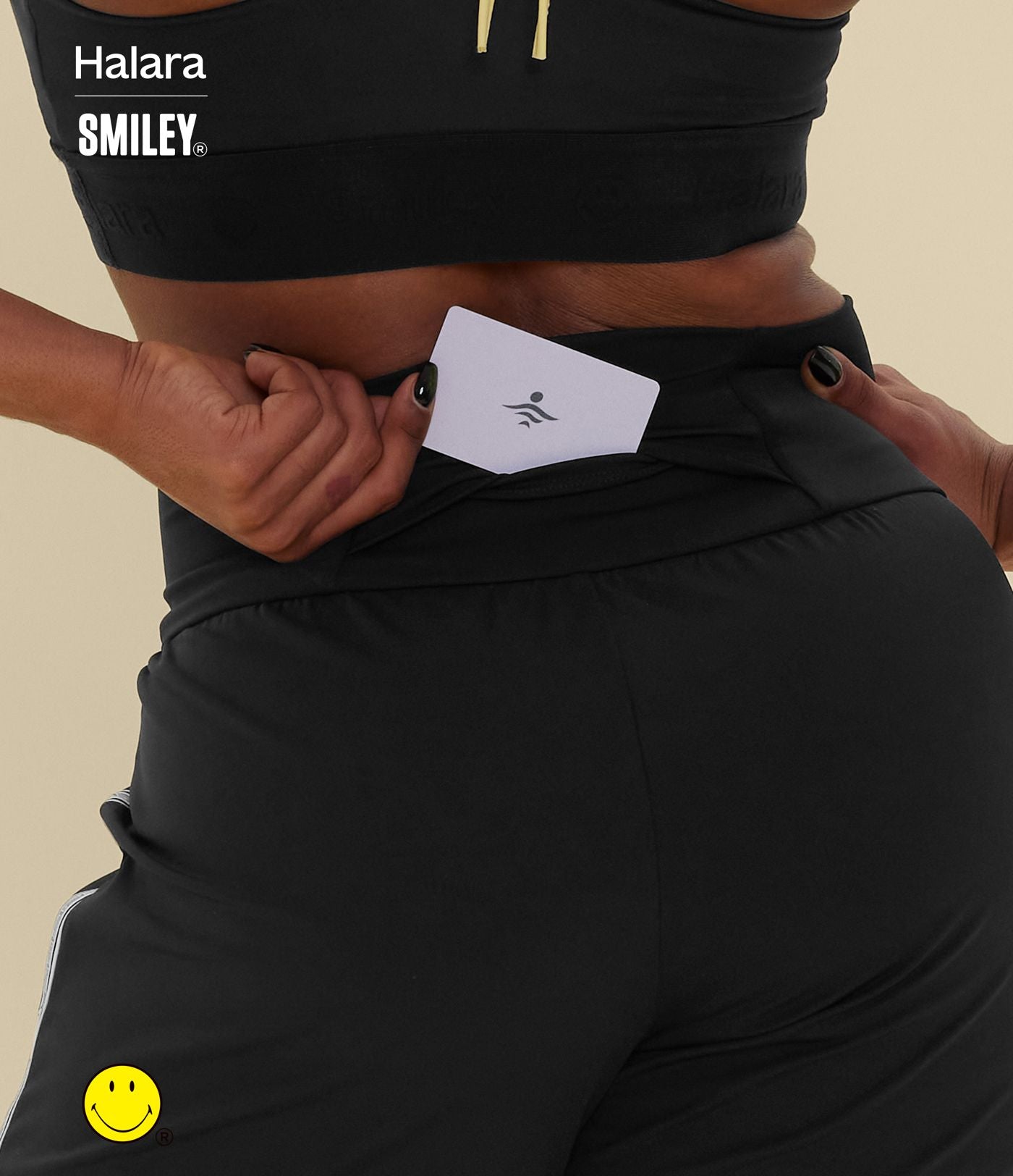 Short de yoga 2-en-1 Halara X Smiley® SoftlyZero™ Airy 12,5 cm taille très haute effet frais InstantCool avec poches, longueur allongée