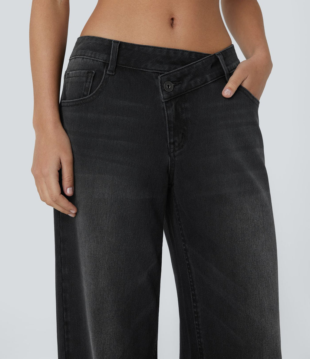 Halara Flex™ Jean large asymétrique taille basse avec bouton, fermeture éclair et poches multiples, délavé et extensible en maille