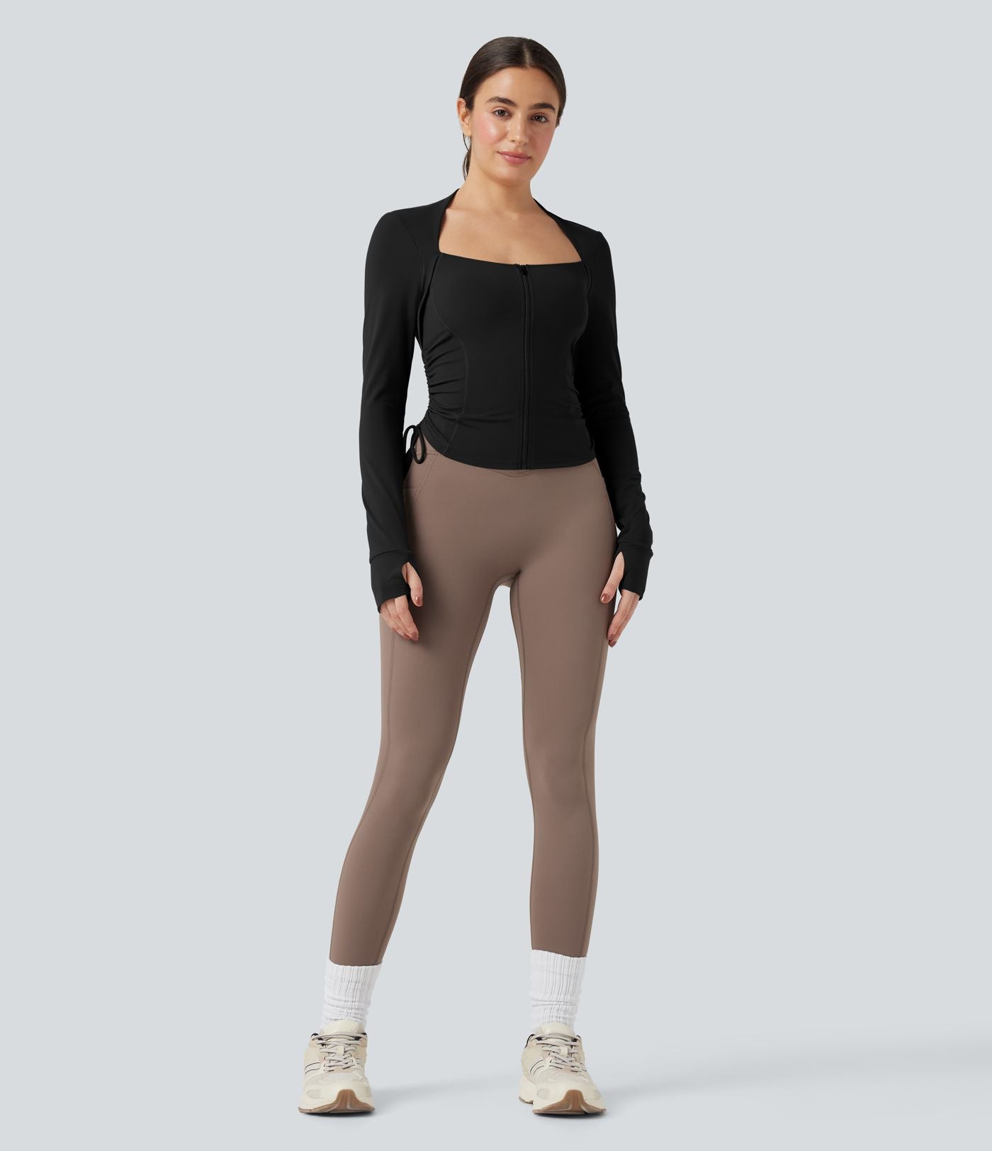 Veste yoga SoftlyZero™ Plush manches longues avec trous pour pouces et cordon de serrage