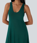 Robe longue à bretelles avec col U, dos nu, fente et coupe fluide