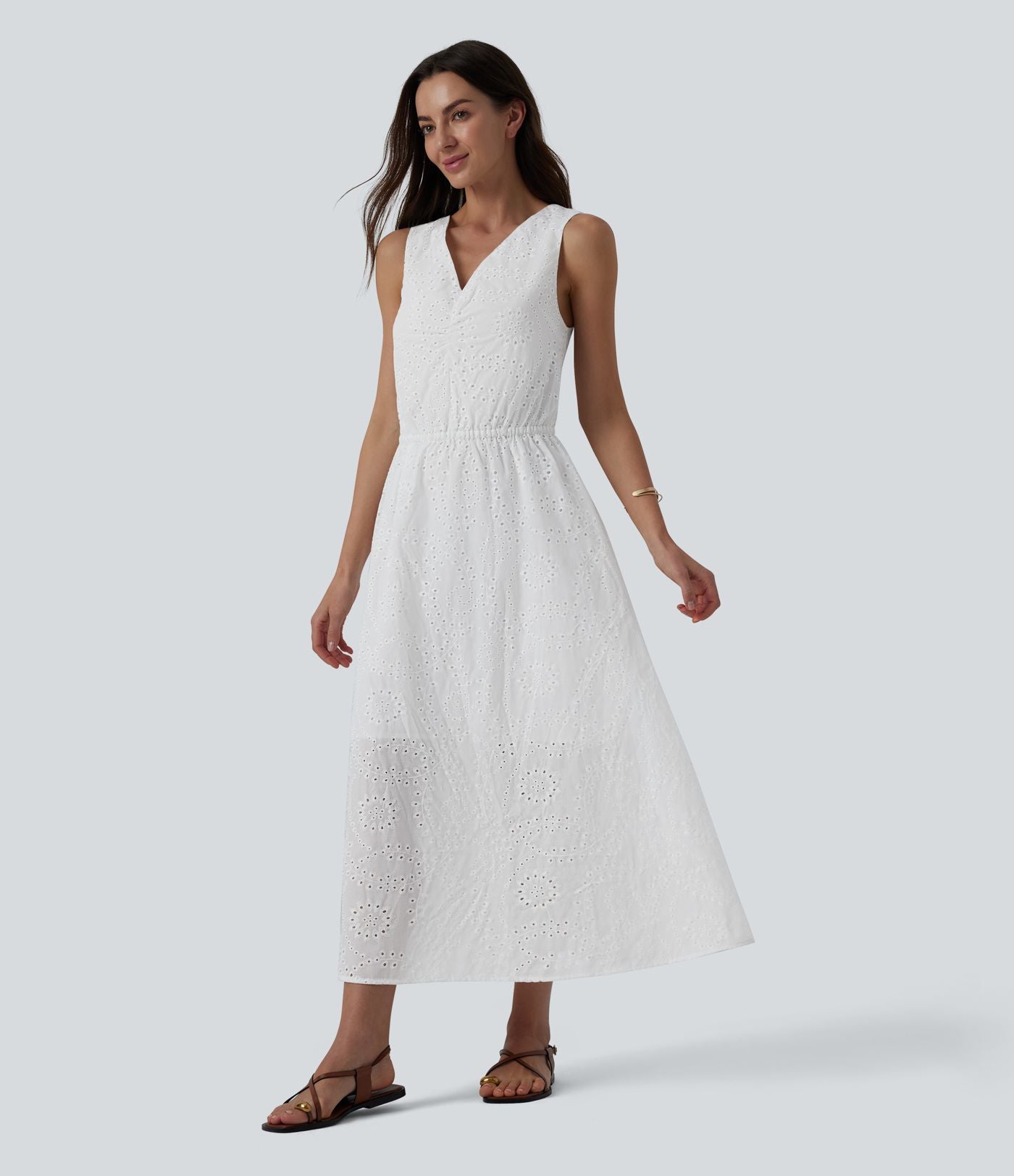 Robe mi-longue fluide col V sans manches avec nœud au dos