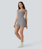 Combinaison de yoga Softlyzero™ Airy avec col U, manches courtes et poches latérales - Édition Easy Peasy