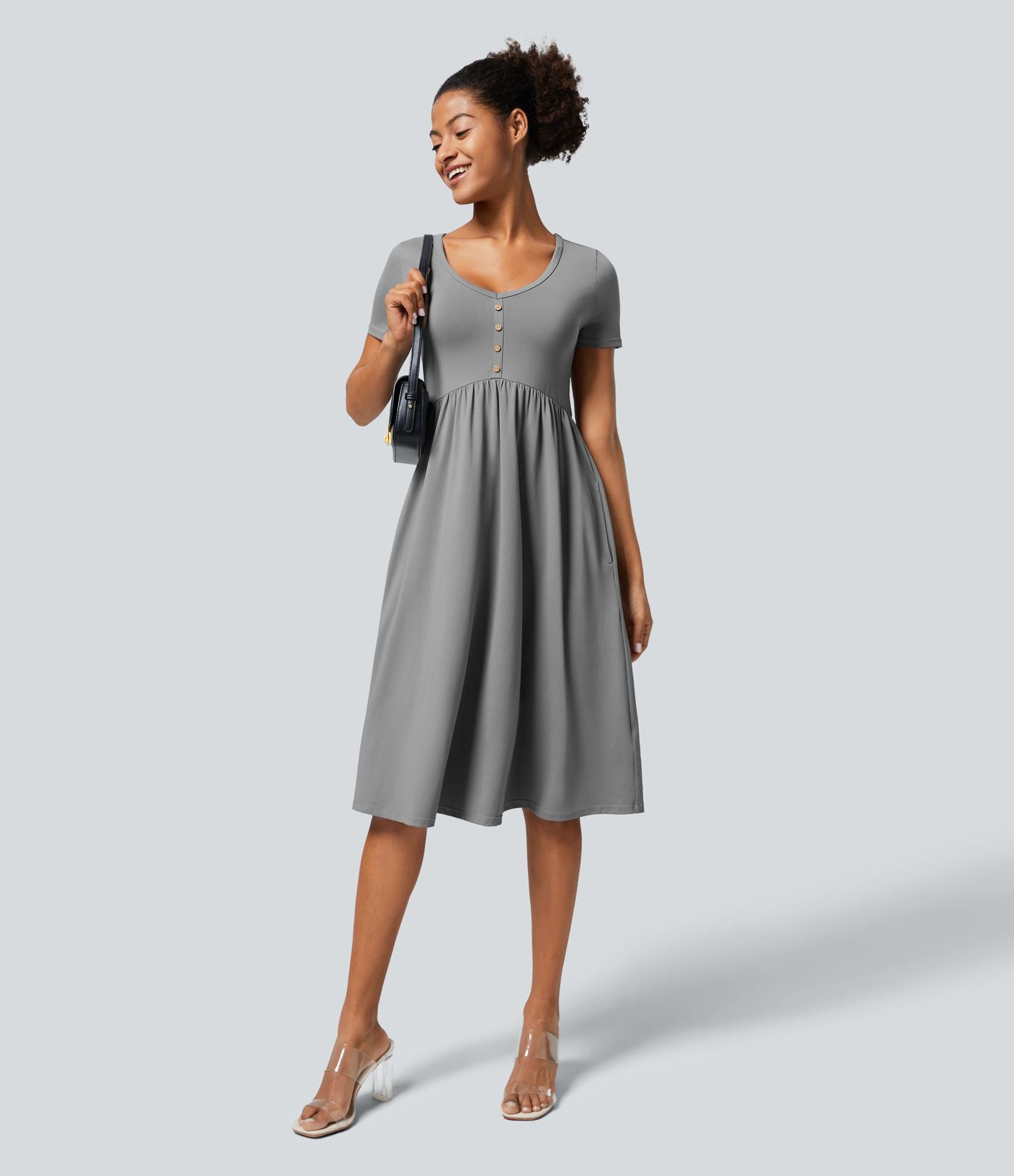 Robe Casual Midi Col en V Boutons Décoratifs Manches Courtes Poches Latérales et Plis