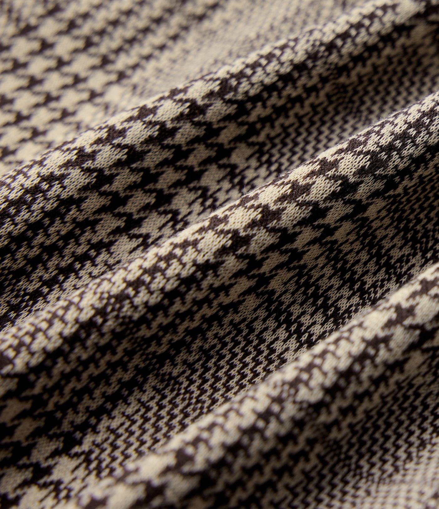 Jupe tailleur moulante pied-de-poule à carreaux longueur genou taille haute