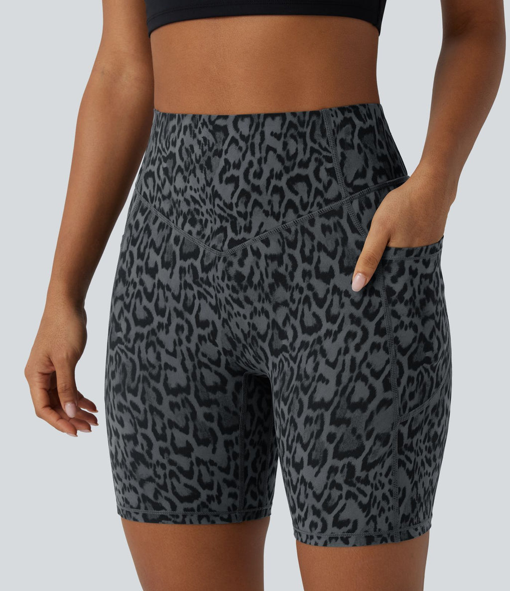 Short cycliste d'entraînement taille haute gainant effet push-up imprimé léopard 17,5 cm Halara UltraSculpt™ avec poches