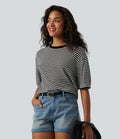 Pull décontracté rayé col rond manches courtes aspect lin