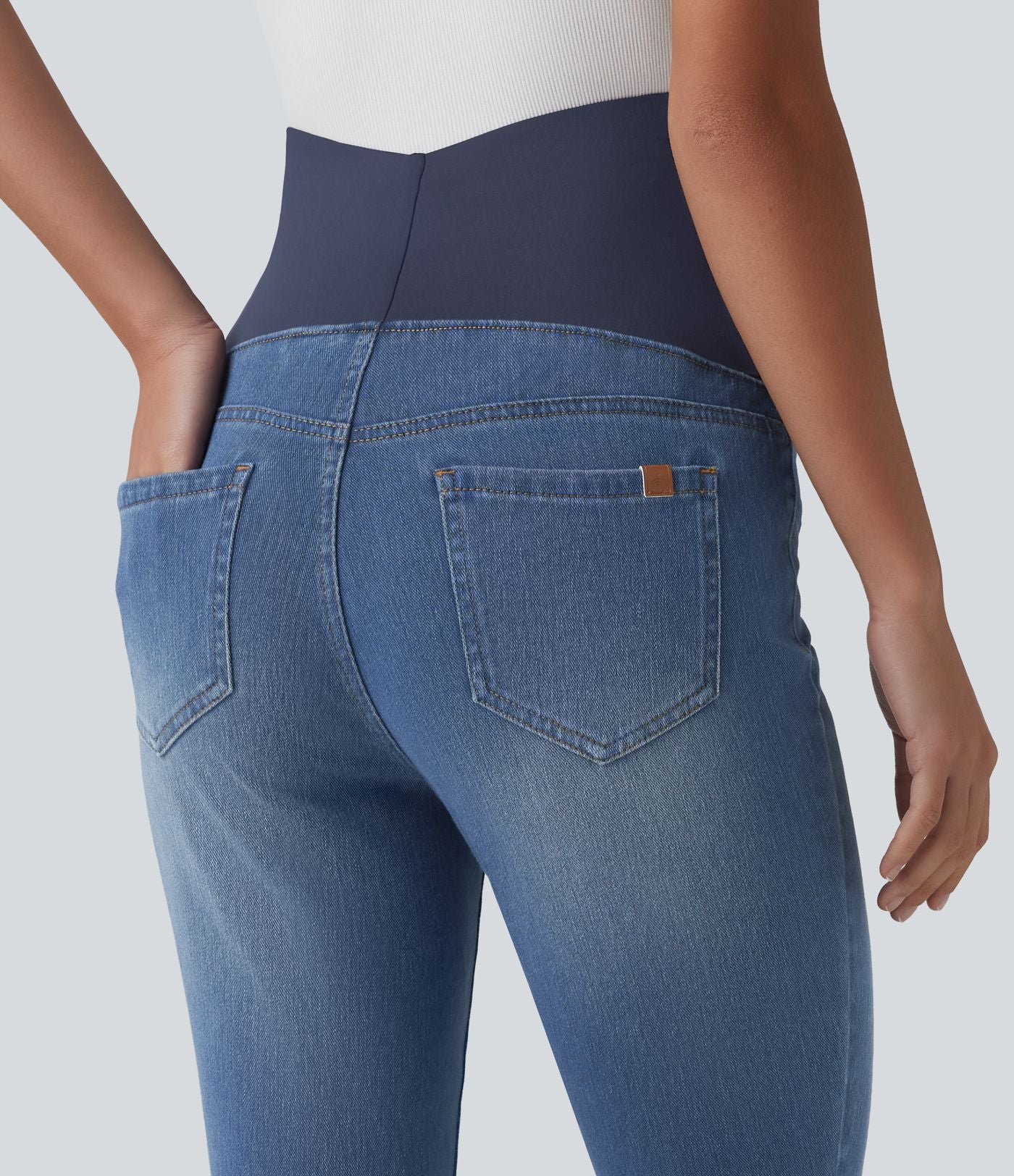 Halara Flex™ Jean skinny de maternité 7/8 taille super haute avec poches