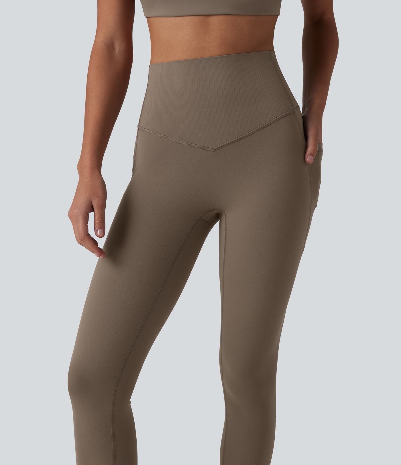 Halara UltraSculpt™ Legging 7/8 gainant taille haute contrasté côtelé pour le yoga avec poches
