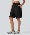 Short bouffant de danse taille basse en SoftlyZero™ à cordon de serrage avec poches - UPF50+