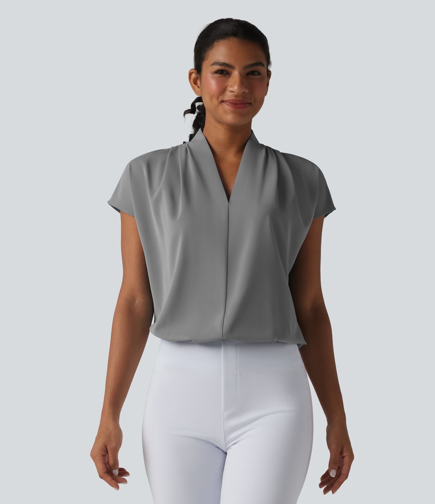 Blouse esprit bureau ample défroissage facile, col V et manches chauve-souris