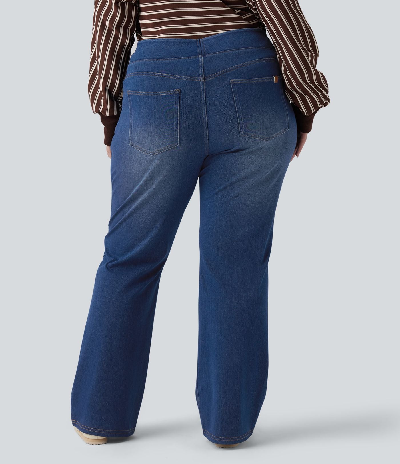 Jean décontracté Halara Flex™ grande taille bootcut taille haute en maille extensible délavée avec multiples poches