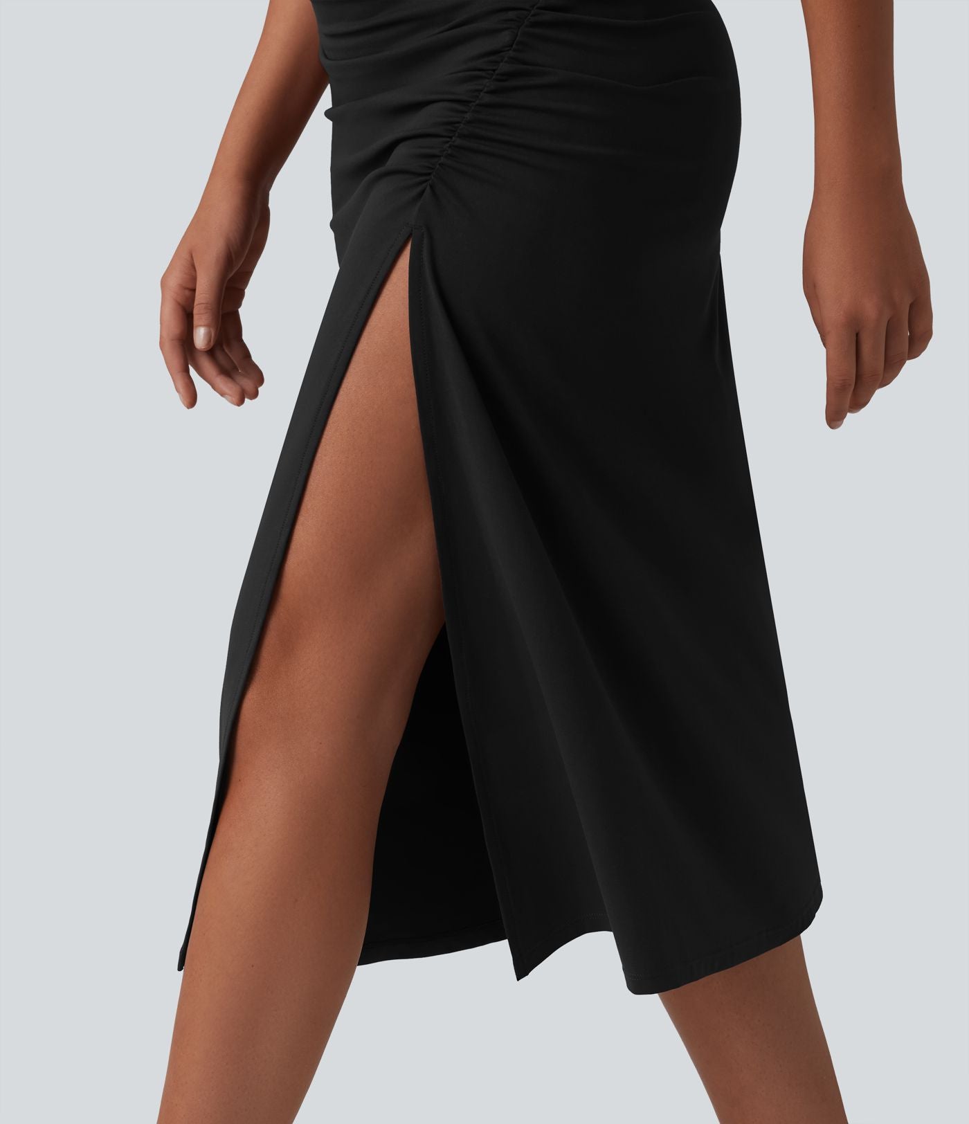 Robe décontractée moulante mi-longue col cheminée sans manches avec fermeture éclair invisible froncée et fente