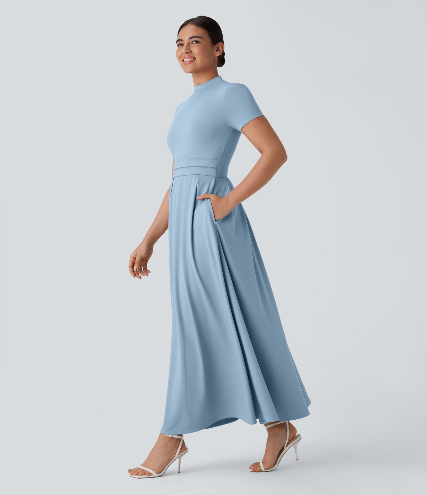 Robe longue décontractée à col montant, manches courtes et poches latérales