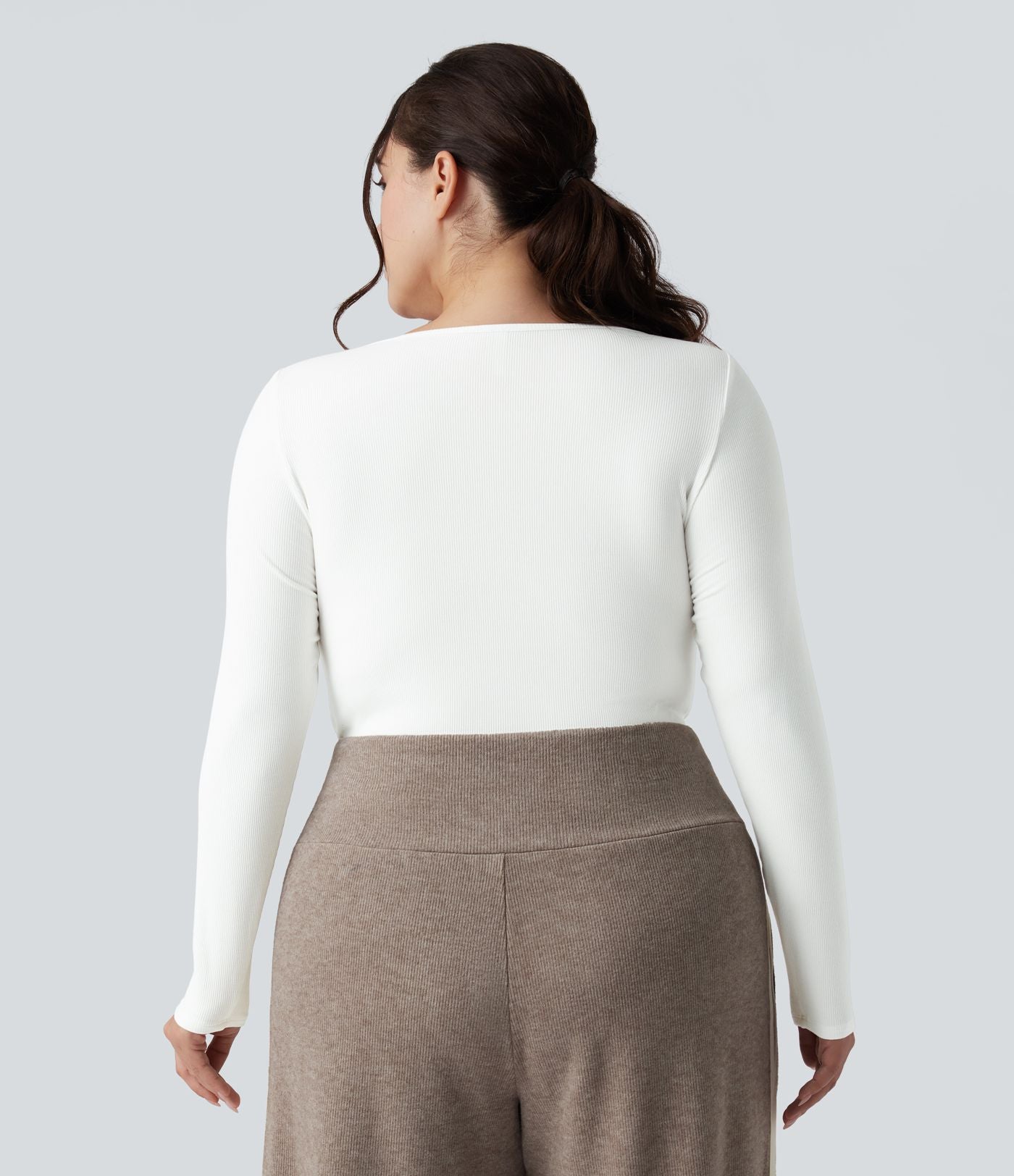 Body grande taille maille côtelée col carré manches longues ajusté