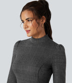 Robe courte col montant manches longues pied-de-poule carreaux