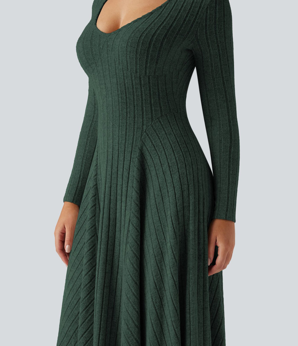 Robe mi-longue évasée maille côtelée à décolleté en V et manches longues