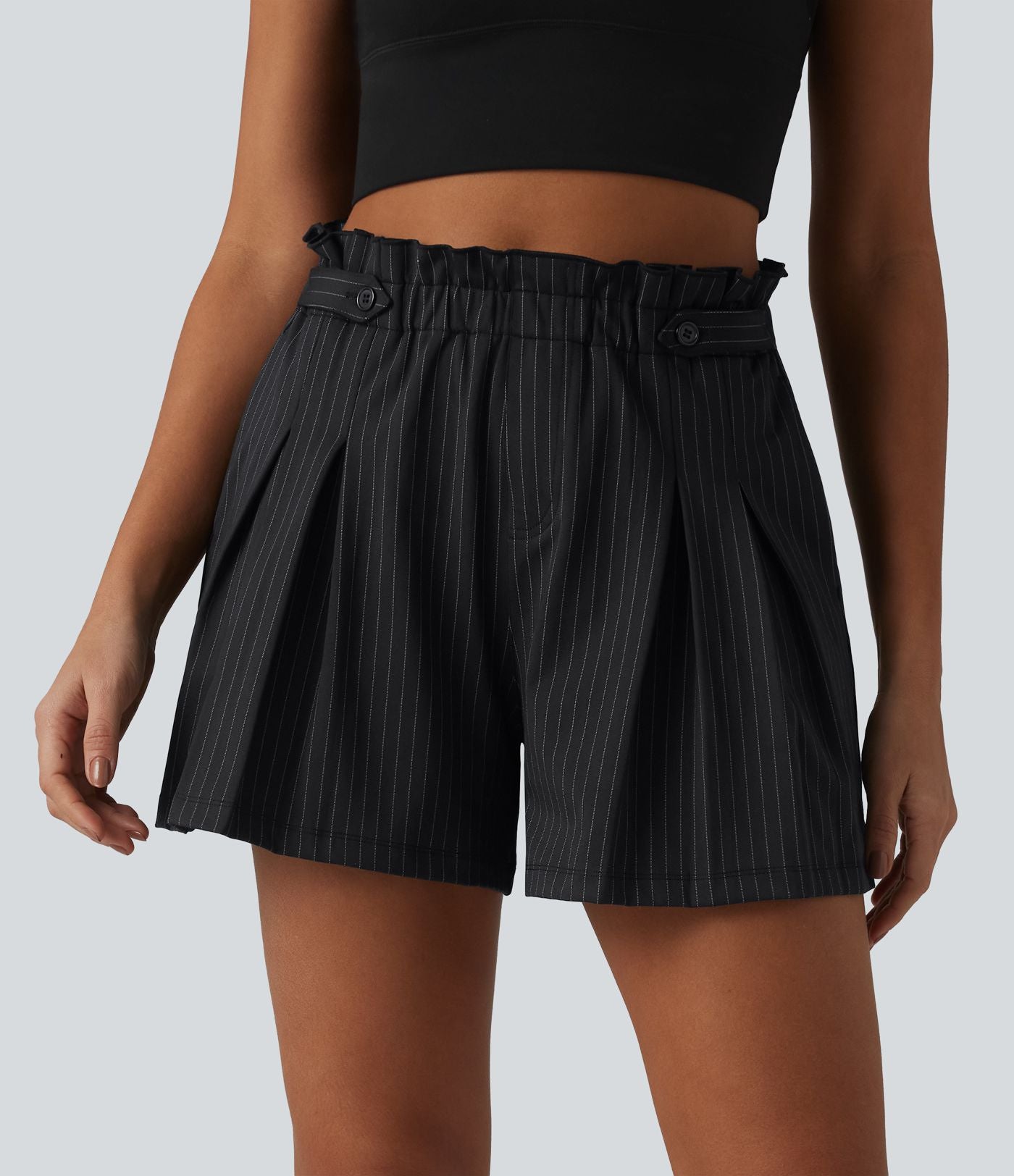 Short plissé taille haute à rayures avec volants et poches – 10 cm