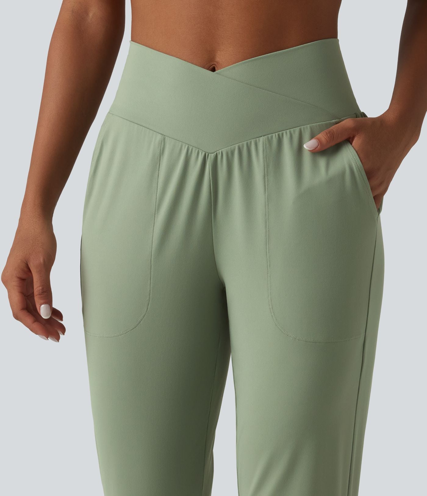 Jogging de yoga SoftlyZero™ taille haute, coupe fuselée et croisée, avec poches - Protection solaire UPF50+