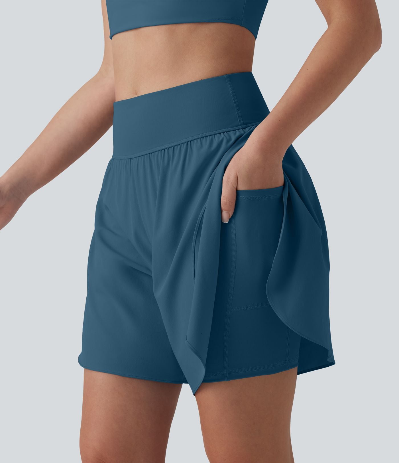SoftlyZero™ QuickDry Short running 2-en-1 gainant taille haute à pois réfléchissants et ourlet croisé 17,5 cm avec poches