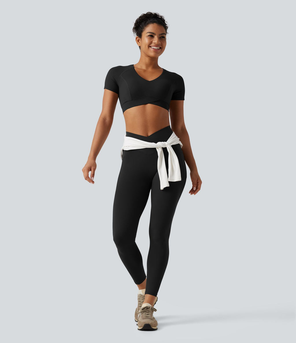 Crop top col V manches courtes Halara UltraSculpt™, base croisée et coussinets amovibles