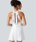 Robe-short mini SoftlyZero™ Airy effet frais InstantCool pour le yoga longueur allongée avec dos noué, coussinets amovibles, poche et protection solaire UPF50+