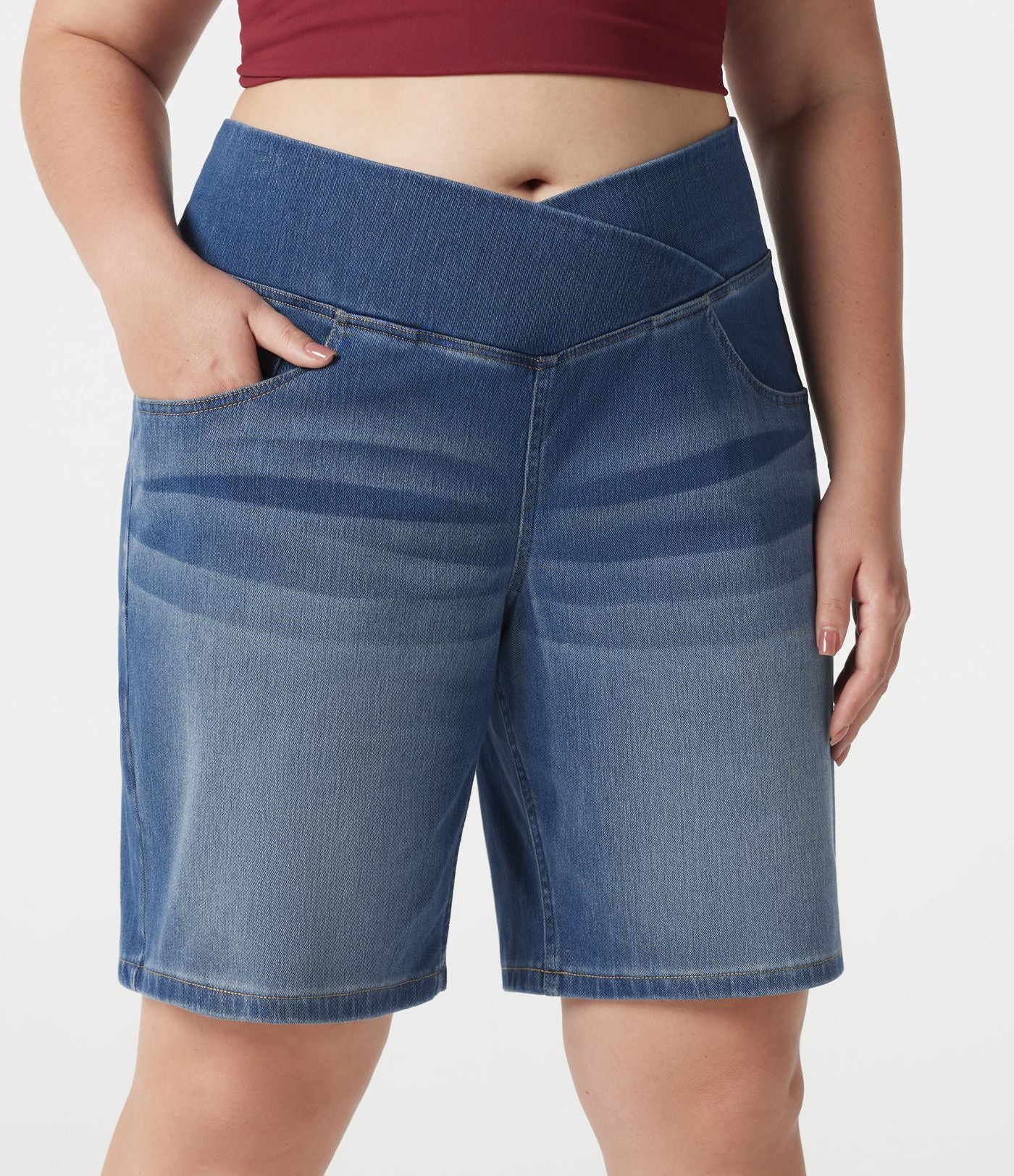 Short baggy grande taille en jean Halara Flex™ Denim taille haute croisée, effet ventre plat, avec poches