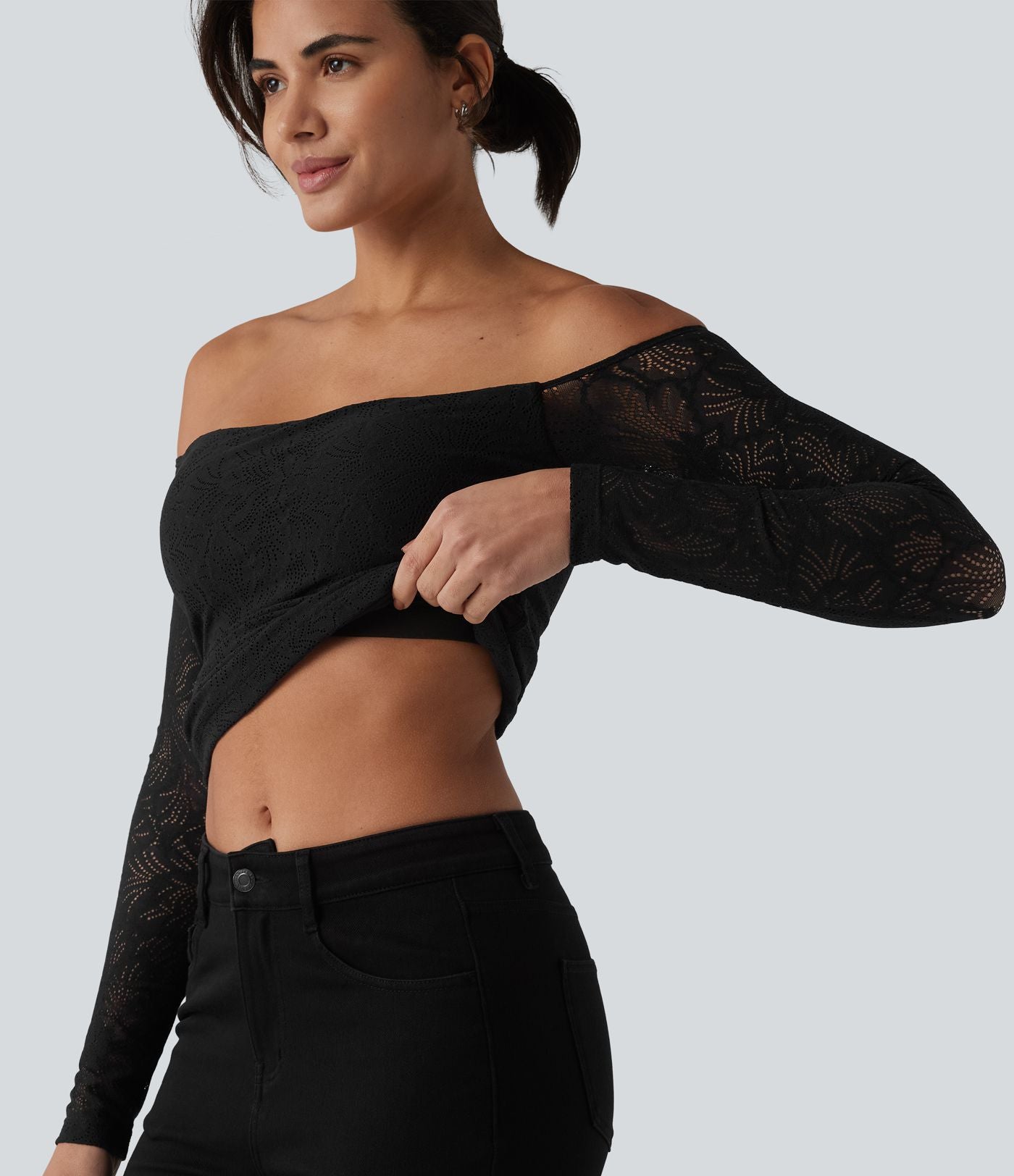 Haut épaules dénudées manches longues en dentelle avec brassière intégrée