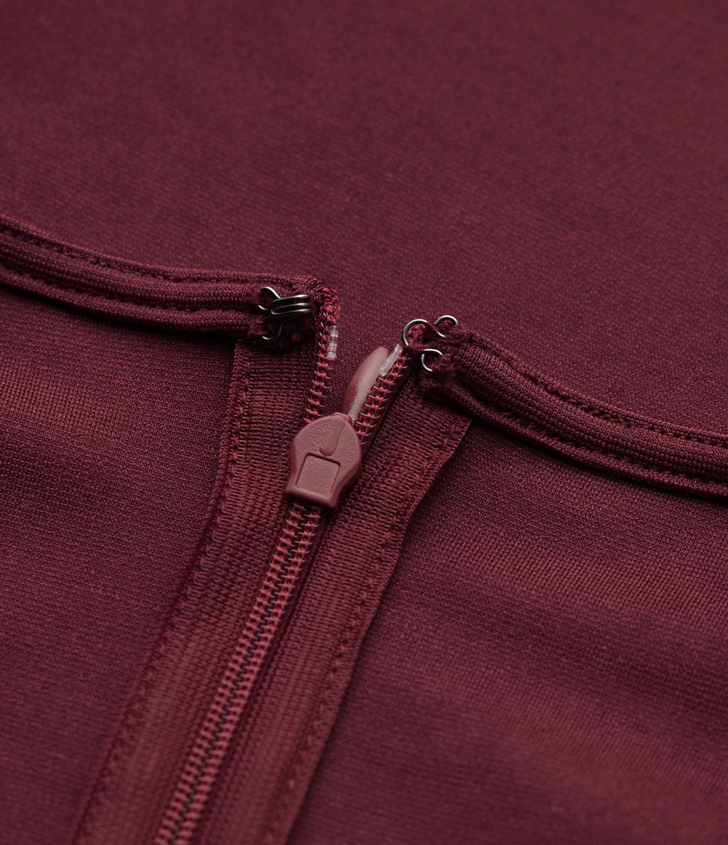 Robe tailleur mini sans manches à col rond froncée avec poches