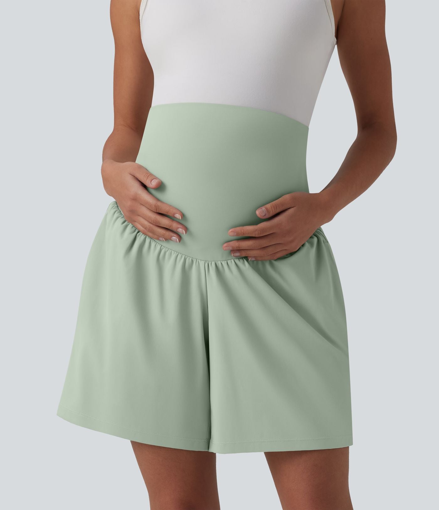Short de yoga maternité 2-en-1 SoftlyZero™ Airy taille très haute effet frais InstantCool 17,5 cm avec poches