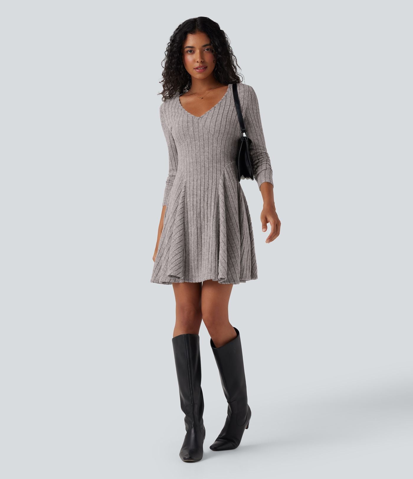 Robe décontractée mini évasée maille côtelée col V manches longues