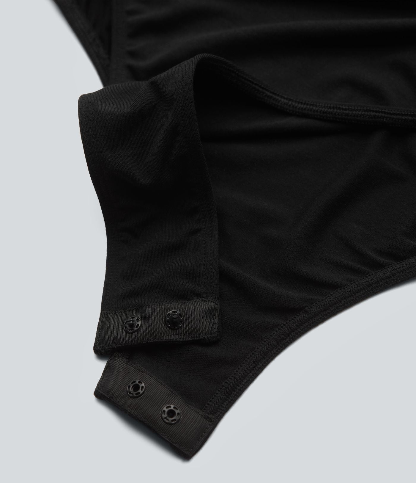 Body tailleur sans manches col V