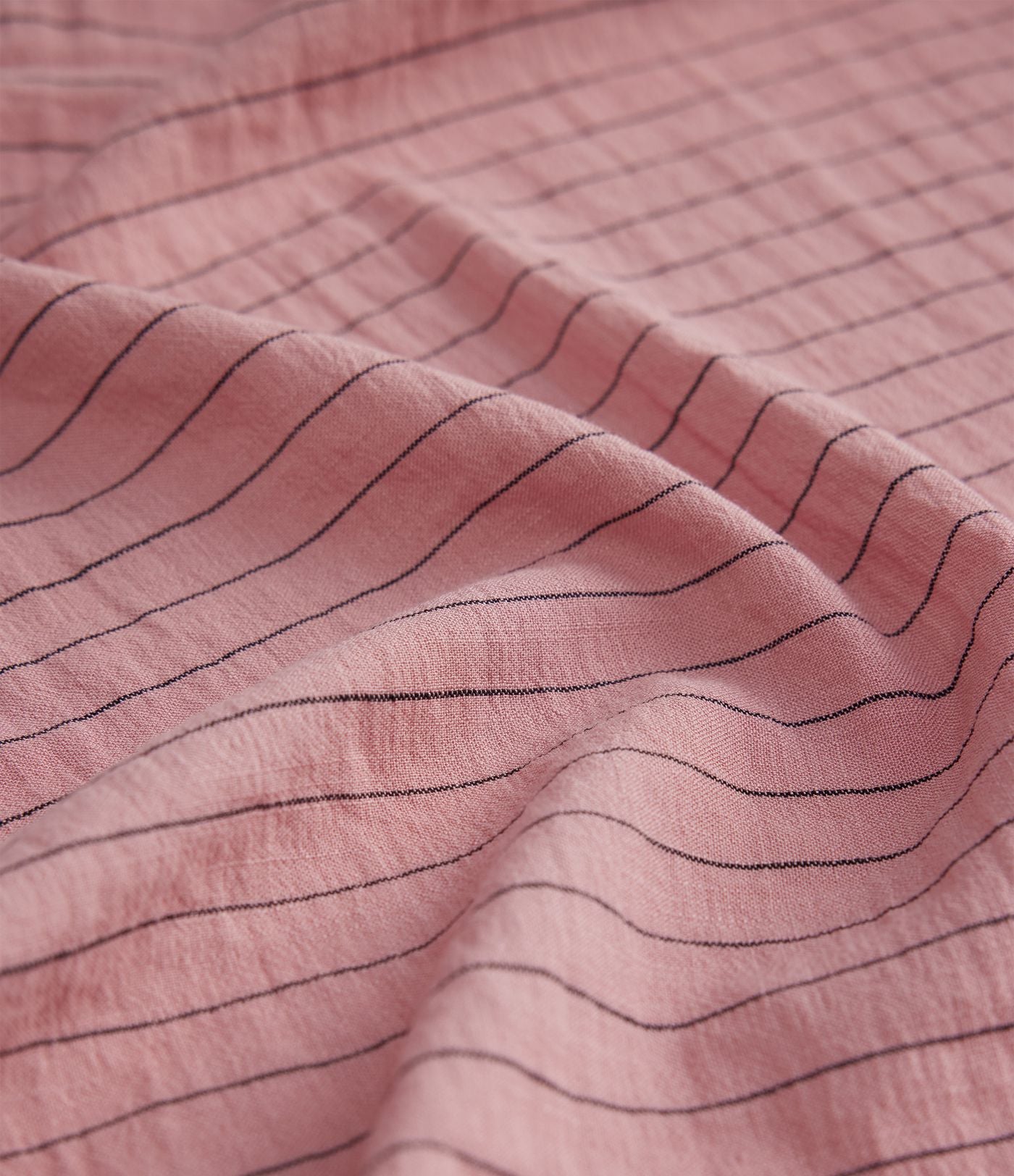 Chemise à col, manches courtes, rayures, boutonnage et aspect lin pour le travail