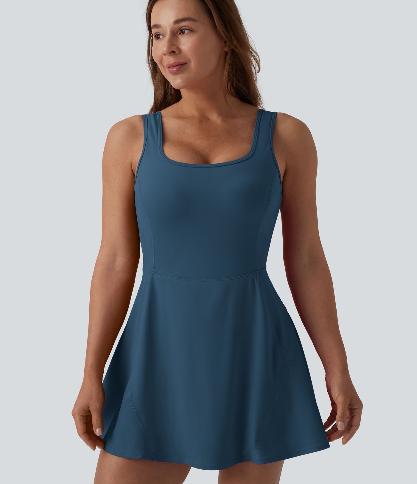 Robe de sport mini 2-en-1 SoftlyZero™ Airy col U poches effet frais InstantCool danse bonnets E-G, accès facile Easy Peasy