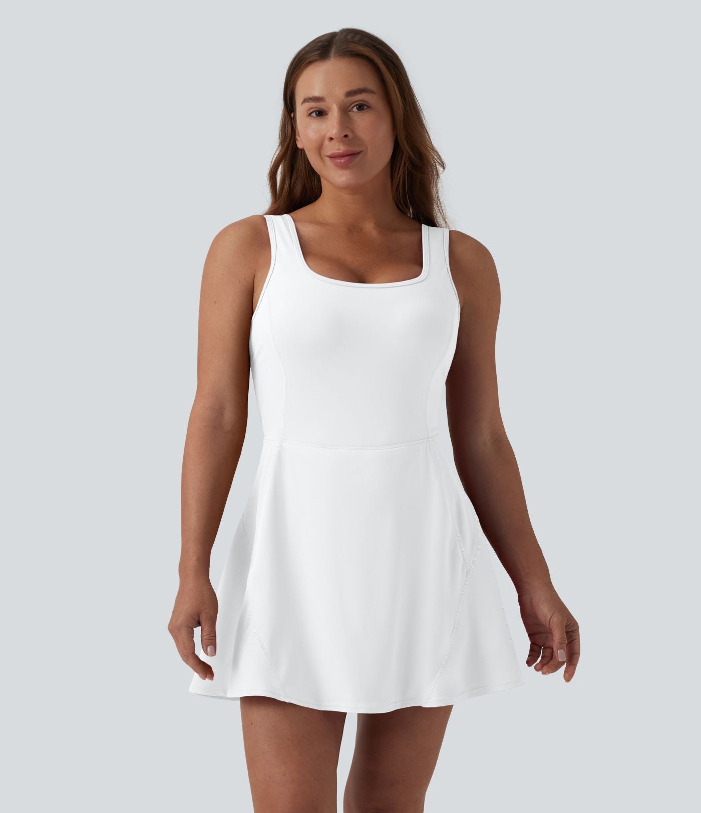 Robe de sport mini 2-en-1 SoftlyZero™ Airy col U poches effet frais InstantCool danse bonnets E-G, accès facile Easy Peasy
