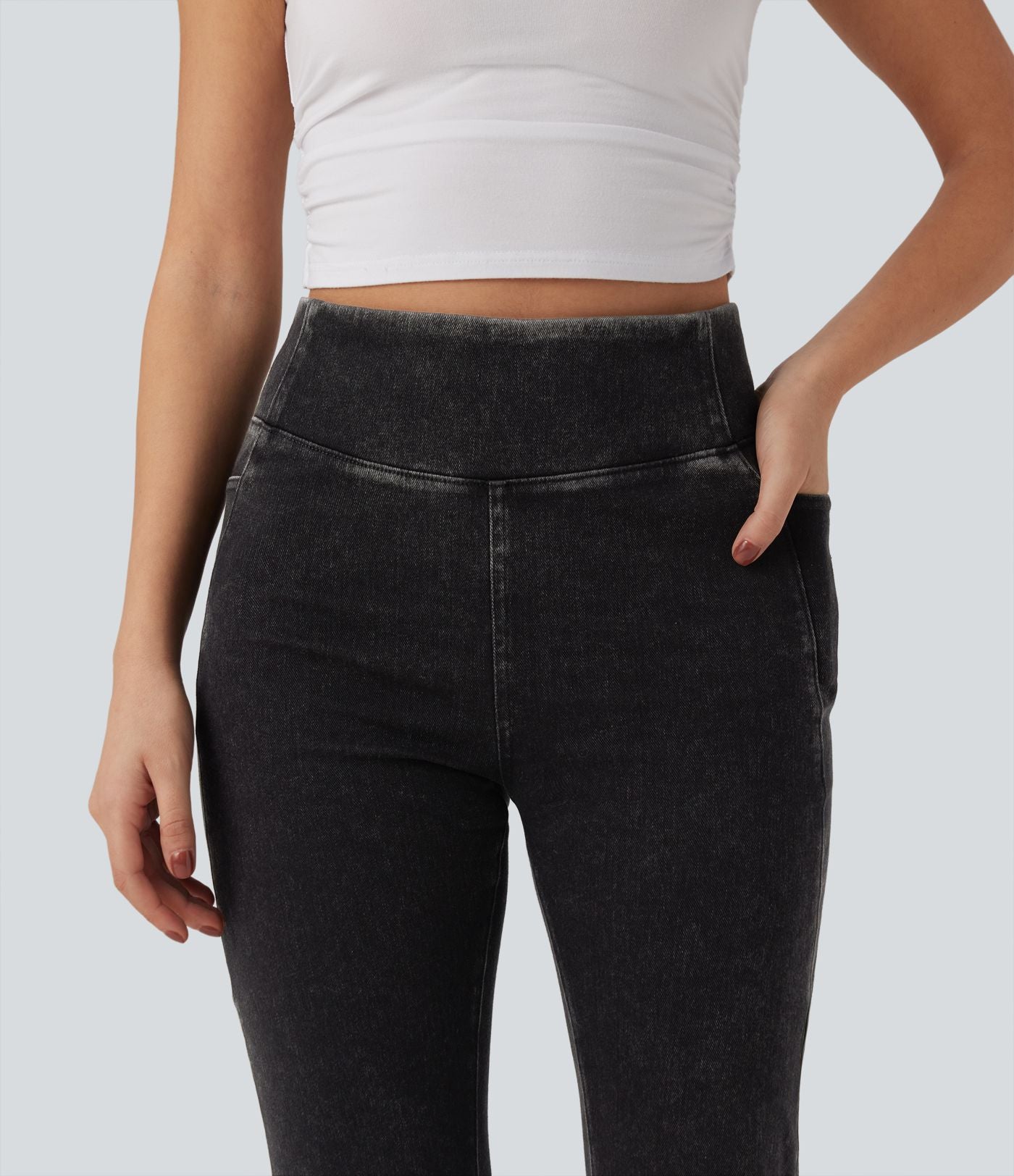Jean décontracté à coupe bootcut gainant taille haute avec poches Halara Flex™