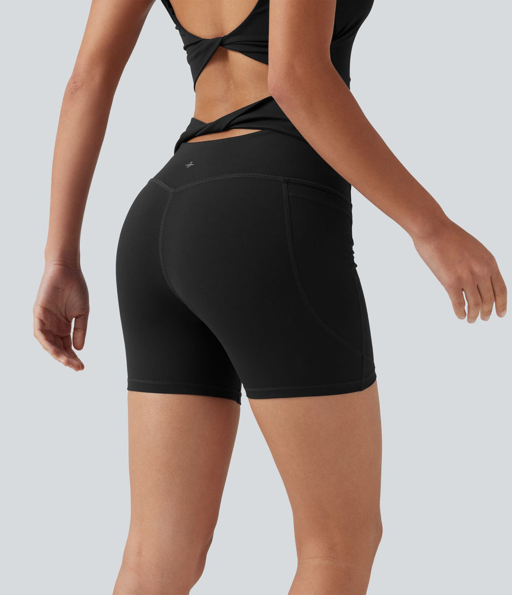 Short biker de yoga Halara UltraSculpt™ taille haute avec détail torsadé au dos, poches, 12,5 cm