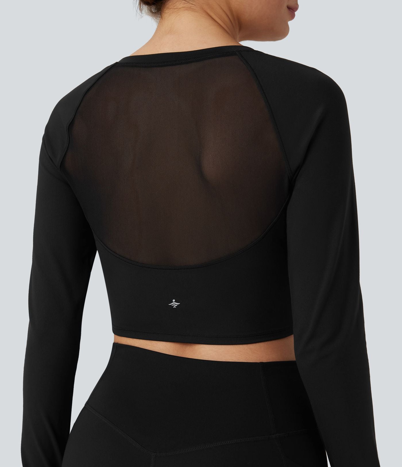Haut de sport yoga court SoftlyZero™ Plush manches longues avec trous pour pouces et résille contrastante