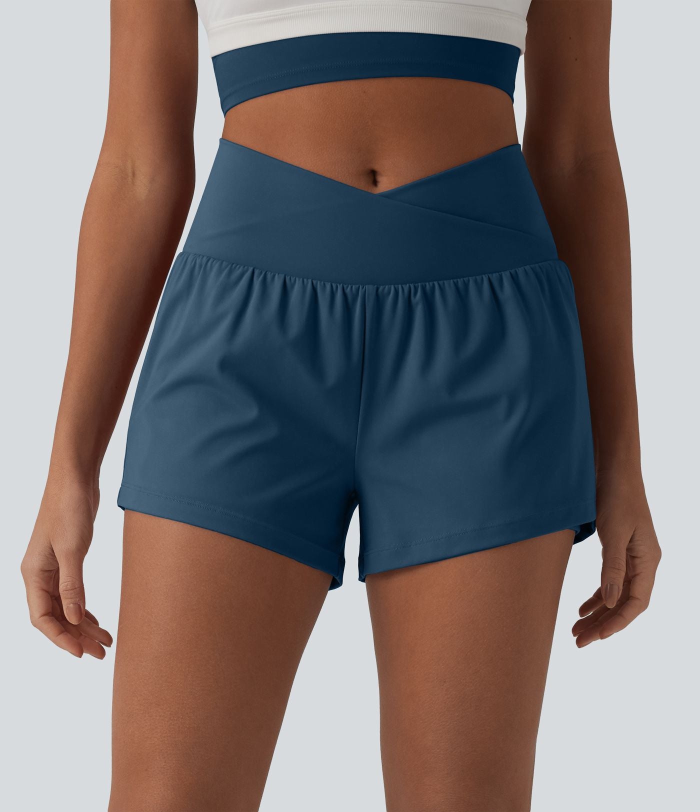Short de yoga 2-en-1 SoftlyZero™ Airy croisé taille haute 7,5 cm effet frais InstantCool avec poches