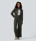 Veste casual côtelée à col montant, manches longues et fermeture zippée avec poches