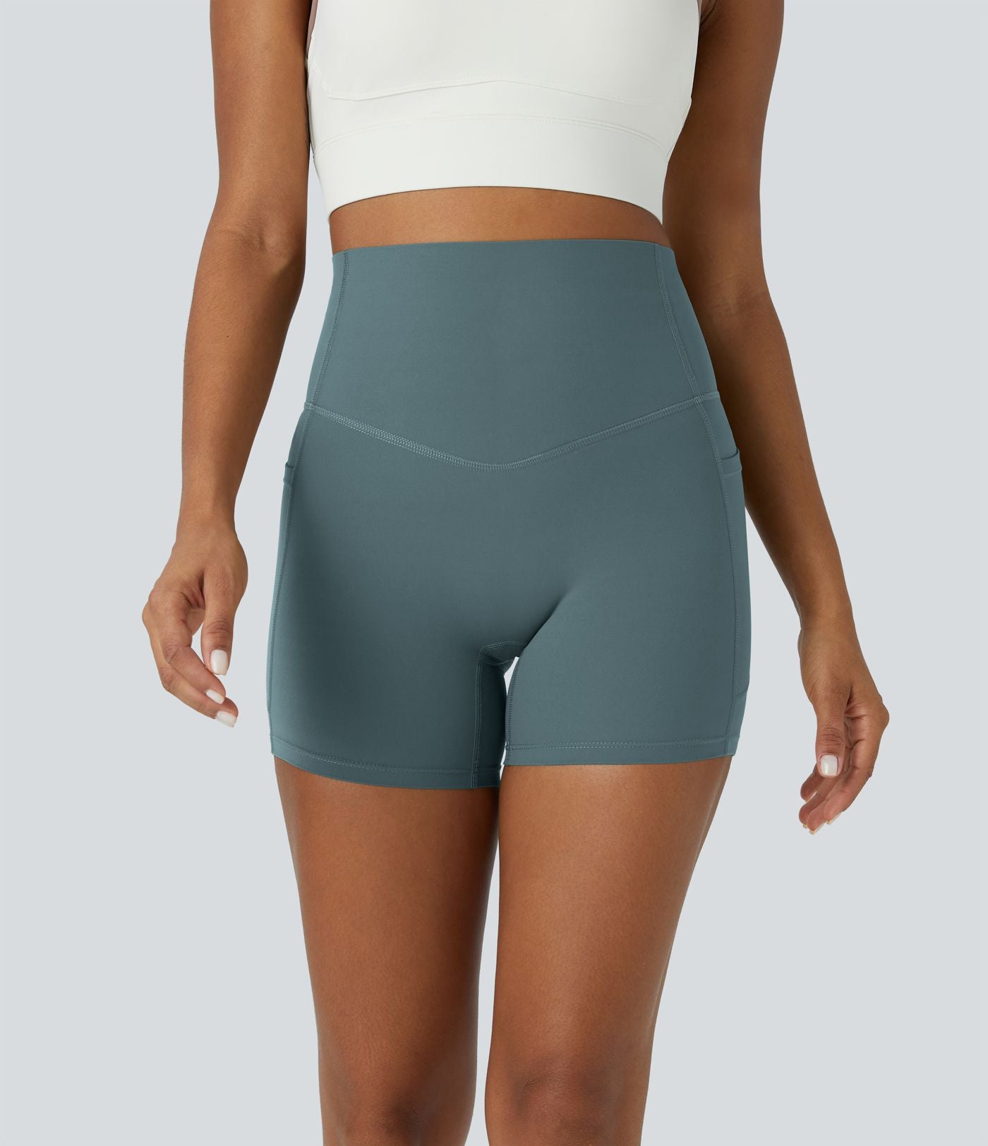Short cycliste d'entraînement gainant taille haute UltraSculpt™ SoCinched à poches latérales 12,5 cm