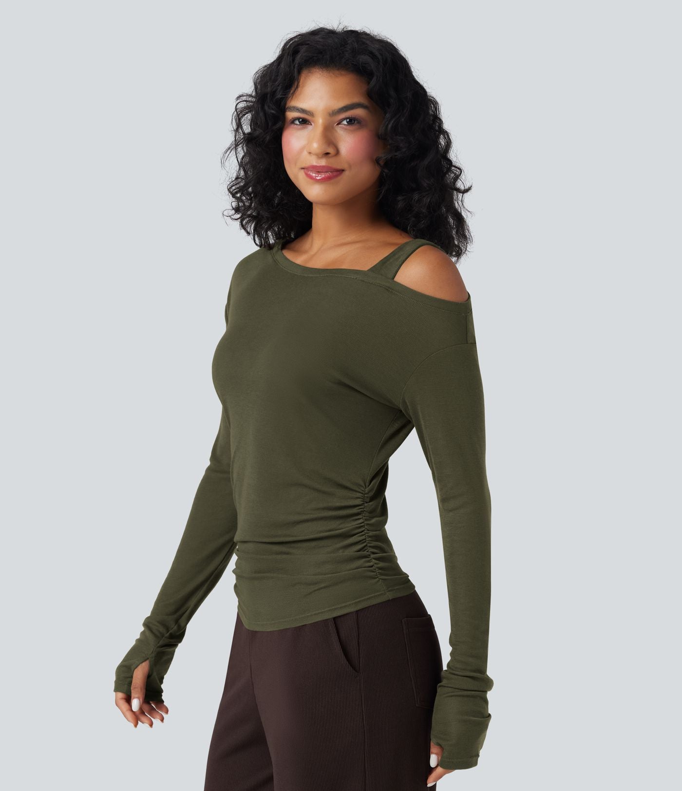 T-shirt décontracté asymétrique en mélange de laine à une épaule et manches longues