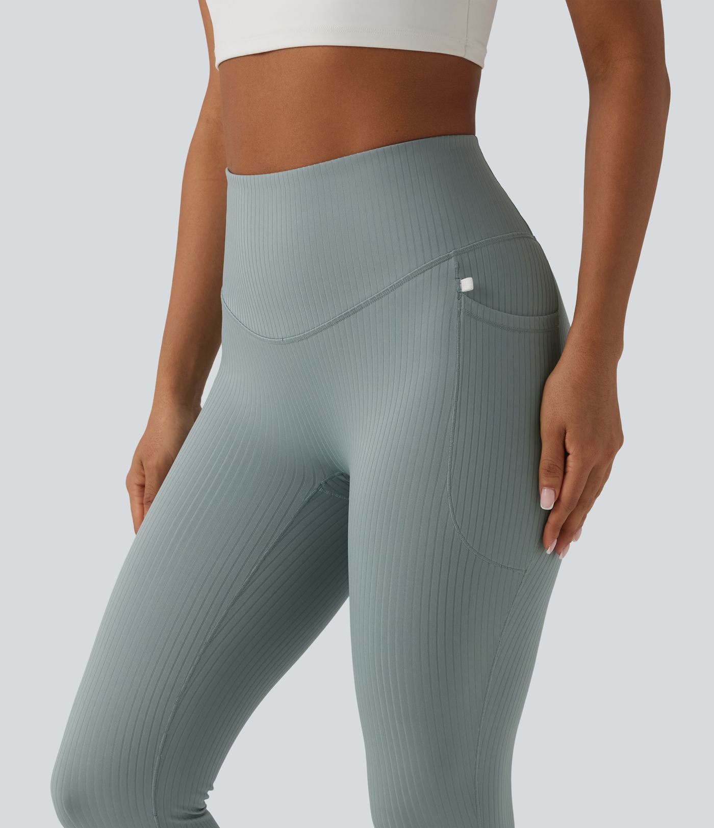 Legging taille haute gainant côtelé avec poches