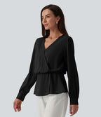Blouse esprit bureau défroissage facile, col V cache-cœur avec boutons-pression, manches longues et coupe ample