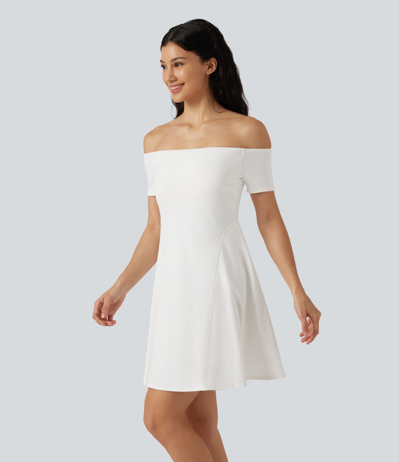 Robe mini SoftlyZero™ Plush épaules dénudées à manches courtes, maintien intégré, bonnets B à E