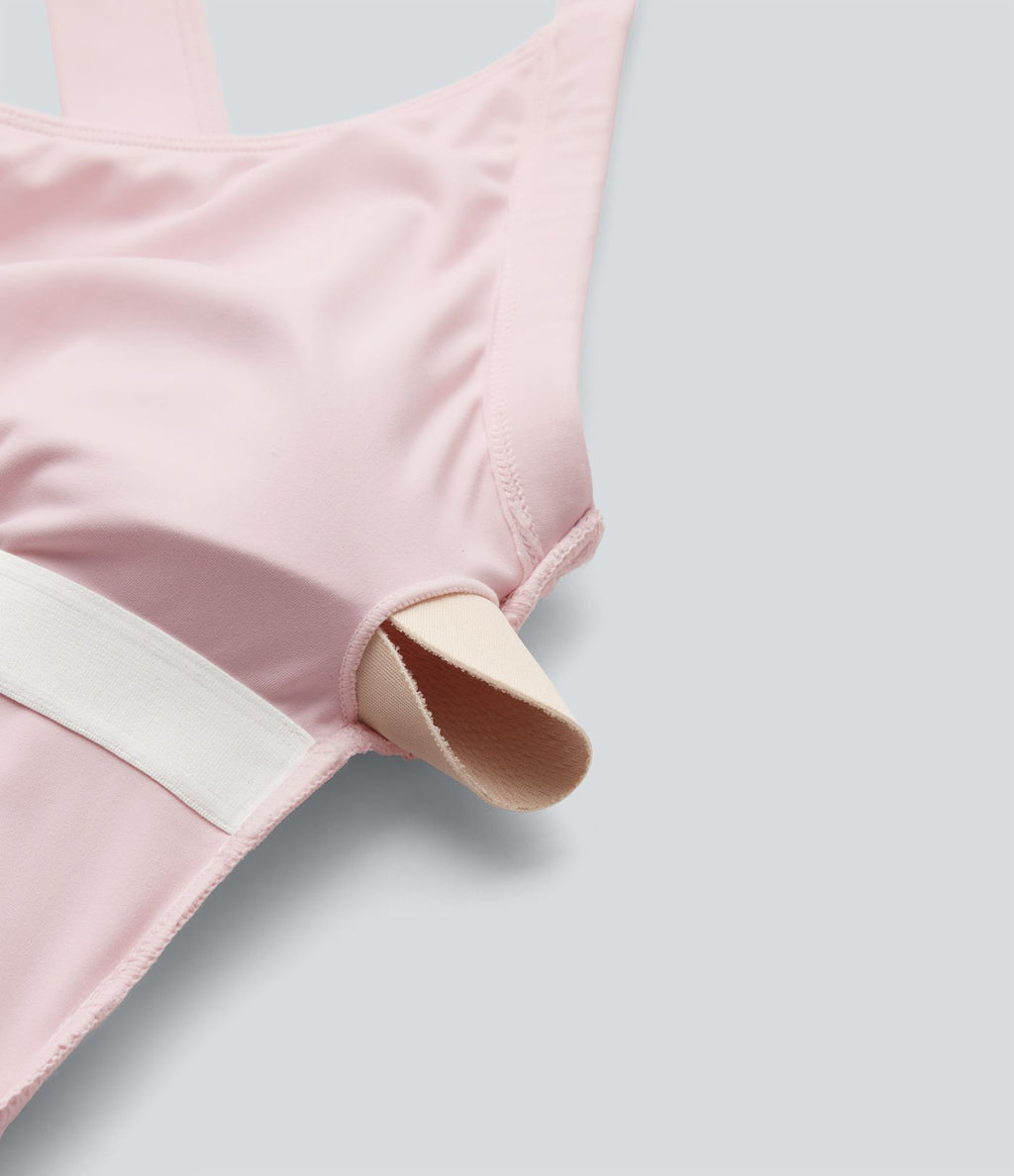 Robe-short de tennis SoftlyZero™ Airy effet frais InstantCool mini à volants superposés avec coussinets amovibles et poches, accès facile Easy Peasy